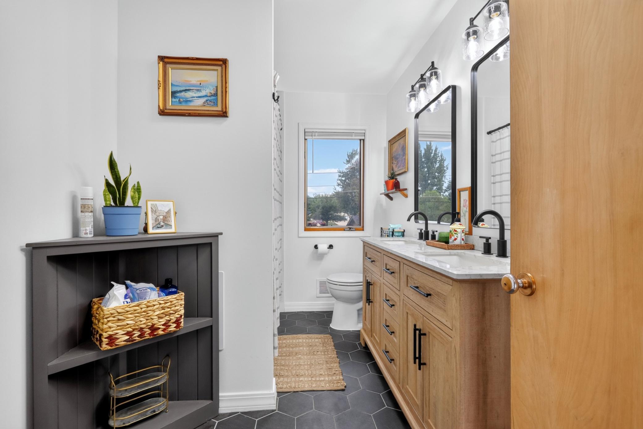 408 Mitchell Street Coleraine, MN 55722 - Photo 21 of 45 Gallery Image 21