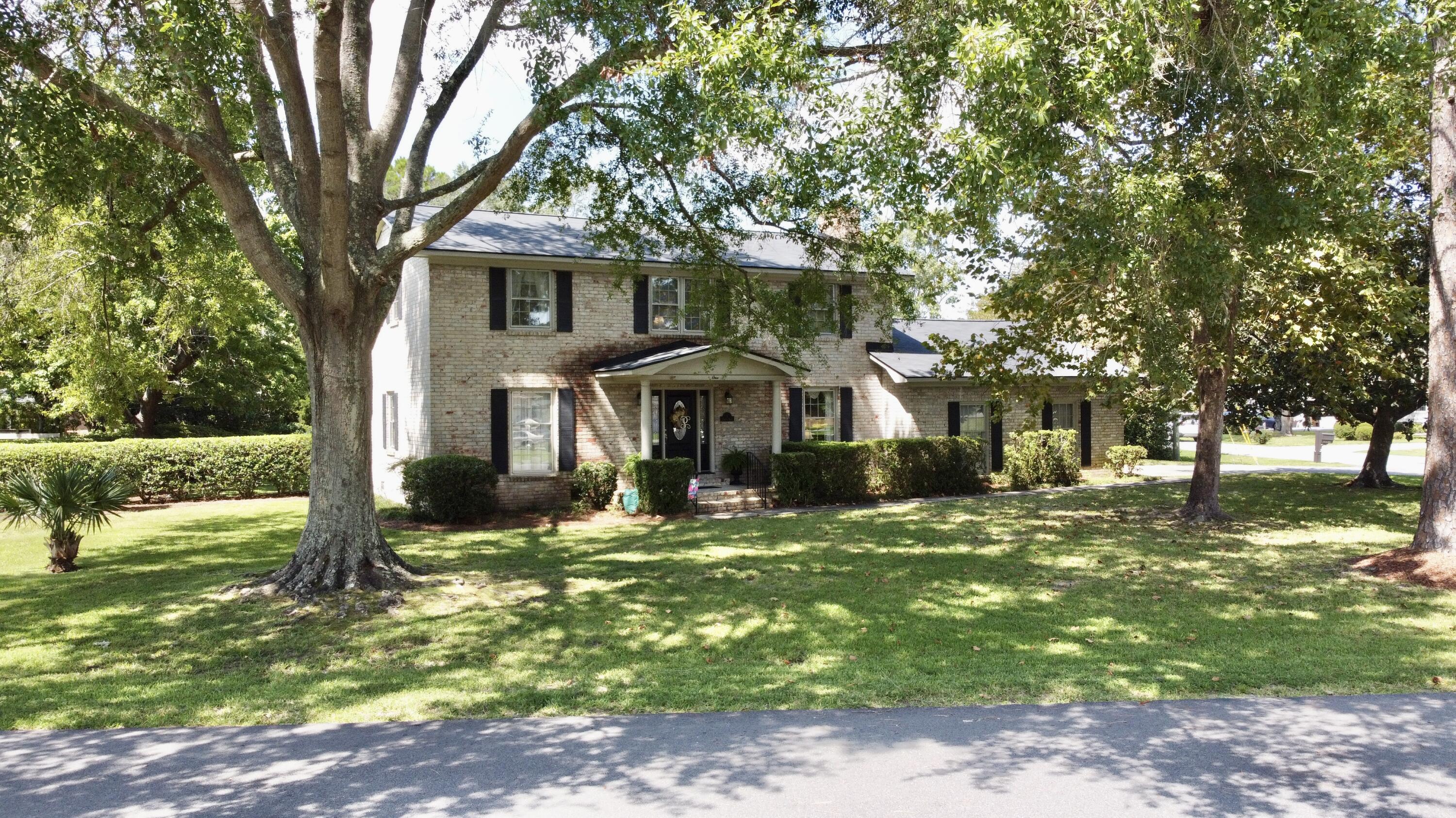 1 Lampton Road Charleston, SC 29407 - Photo 25 of 81 DA84E8A8-4D48-4AB9-BD23-FA21F5343311_1_2