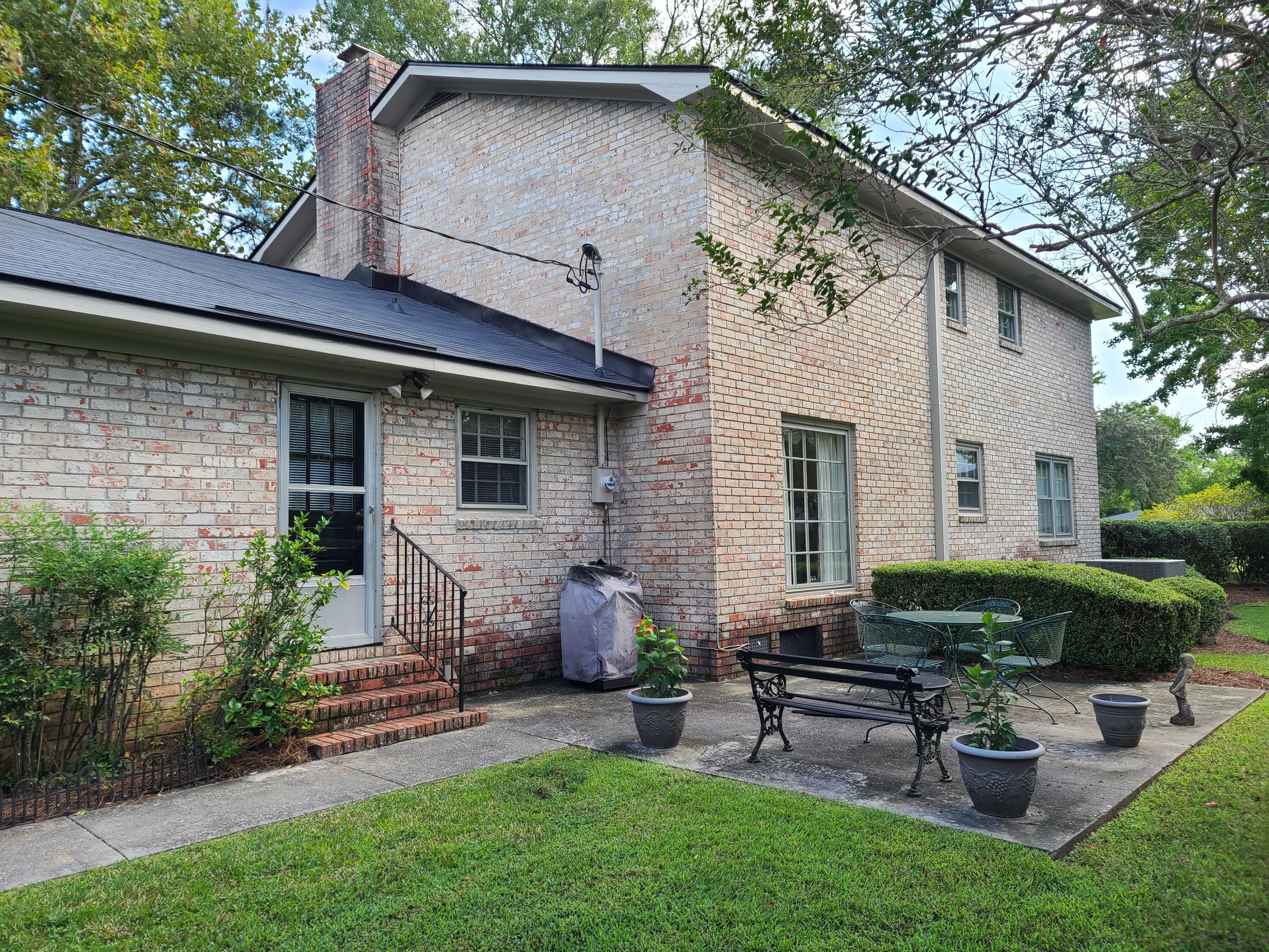 1 Lampton Road Charleston, SC 29407 - Photo 4 of 81 1 Lampton rear view 2