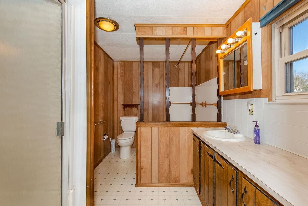 15 Country Lane Rochester, NH 03867 - Photo 9 of 14