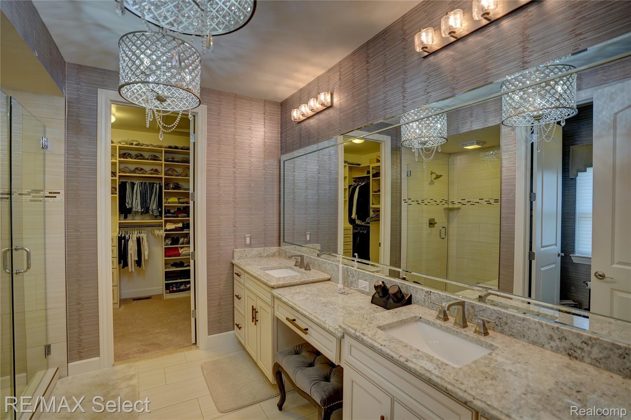 5520 Woodfall Road Clarkston, MI 48348 - Photo 27 of 48 5520 Woodfall Rd 49.jpg
