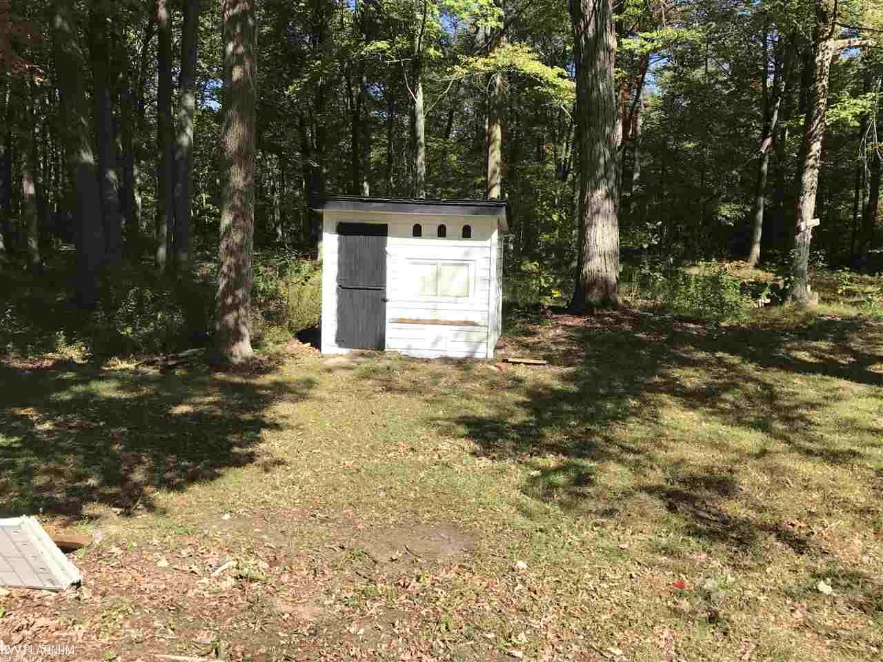 6152 Benoit Road Algonac, MI 48001 - Photo 23 of 31 31332567-22.JPG