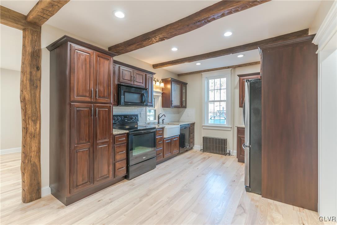 811 Lizard Creek Road Andreas, PA 18211 - Photo 7 of 44 Gallery Image 7