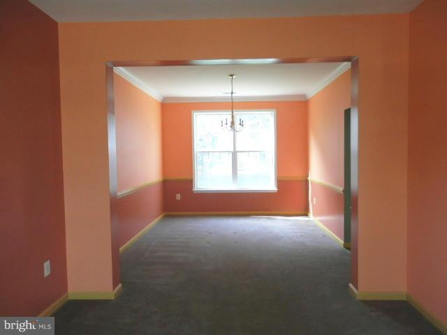 2445 Rabbits Run Street Waldorf, MD 20601 - Photo 4 of 20 Living Room