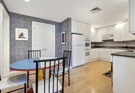 $2,200,000 | 99-60 Florence Street, Unit 3D, Newton, MA 02467