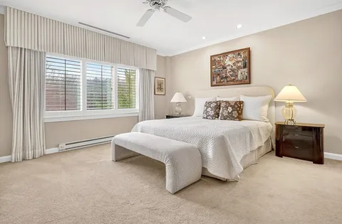 $2,200,000 | 99-60 Florence Street, Unit 3D, Newton, MA 02467