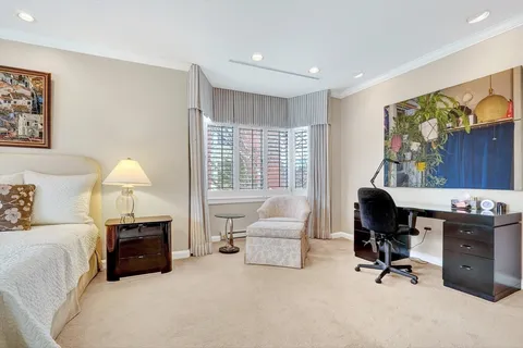 $2,200,000 | 99-60 Florence Street, Unit 3D, Newton, MA 02467