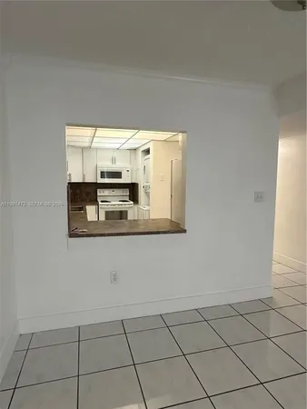 $2,300 | 10090 Northwest 80th Court, Unit 1350, Hialeah Gardens, FL 33016