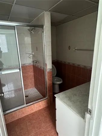 $2,300 | 10090 Northwest 80th Court, Unit 1350, Hialeah Gardens, FL 33016