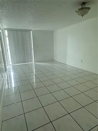 $2,300 | 10090 Northwest 80th Court, Unit 1350, Hialeah Gardens, FL 33016