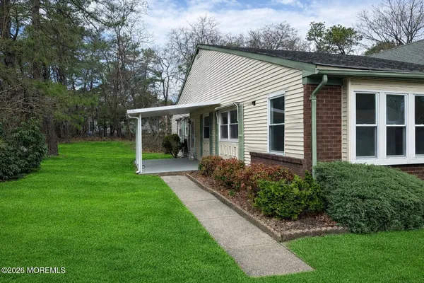 $2,450 | 8 A Canton Drive, Unit 8A, Whiting, NJ 08759