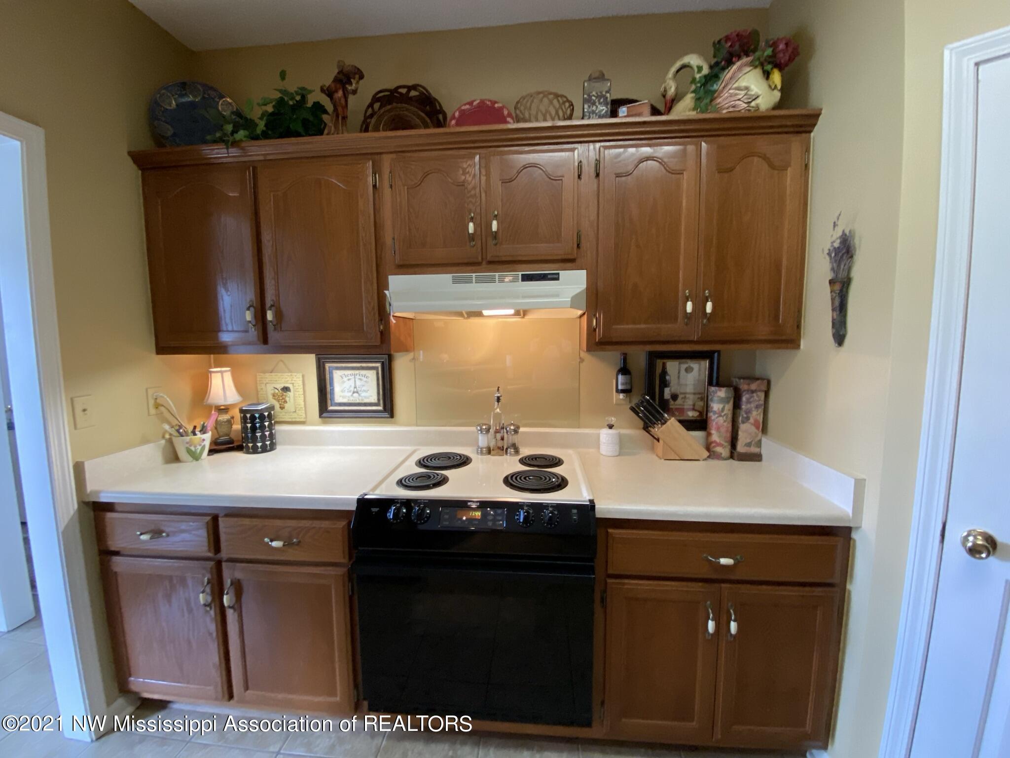 3094 Country Club Road Senatobia, MS 38668 - Photo 13 of 47 8FF3ECED-8F27-46D4-854E-270152C9CF2C