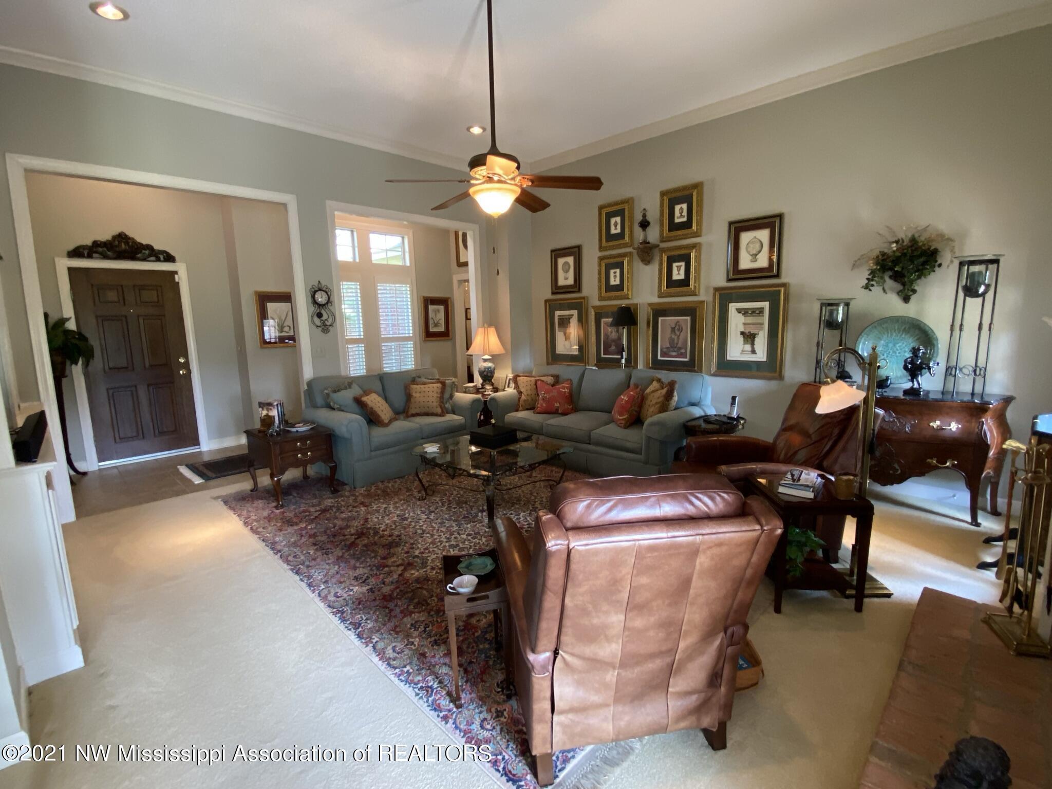 3094 Country Club Road Senatobia, MS 38668 - Photo 7 of 47 E440D84A-4E62-4B72-AA9C-8AA6EA5ED501
