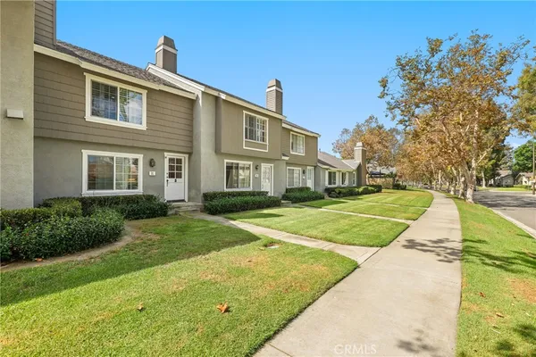 $779,000 | 31 Greenbough, Unit 132, Irvine, CA 92614