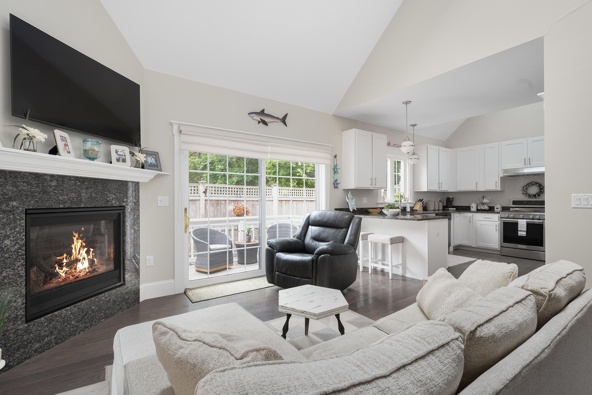 675 Main Street, Unit C1 Cotuit, MA 02635 - Photo 10 of 38 DSC_9588