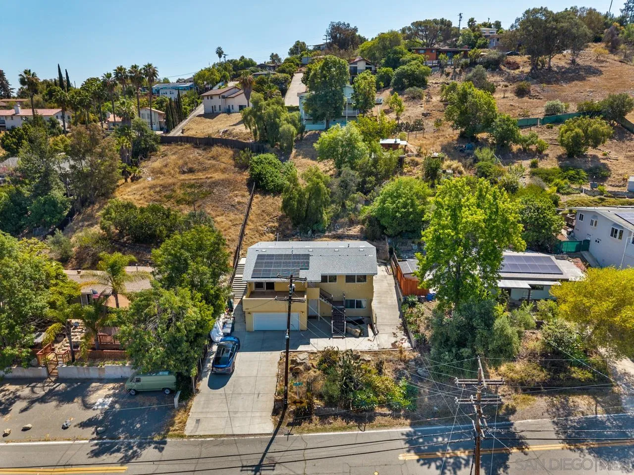 2901 Helix Street Spring Valley, CA 91977 - Photo 3 of 29