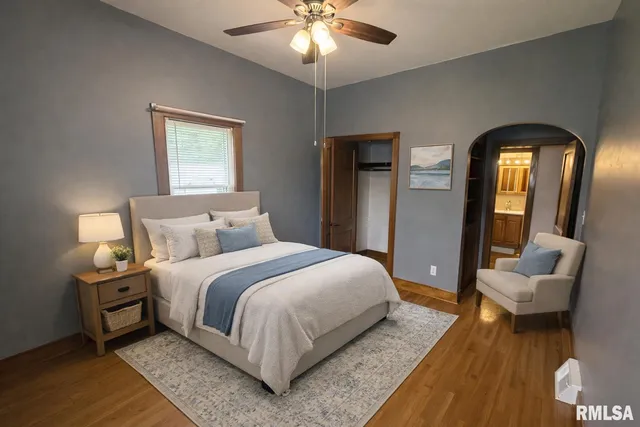 $154,990 | 130 East Maple Street, Roseville, IL 61473