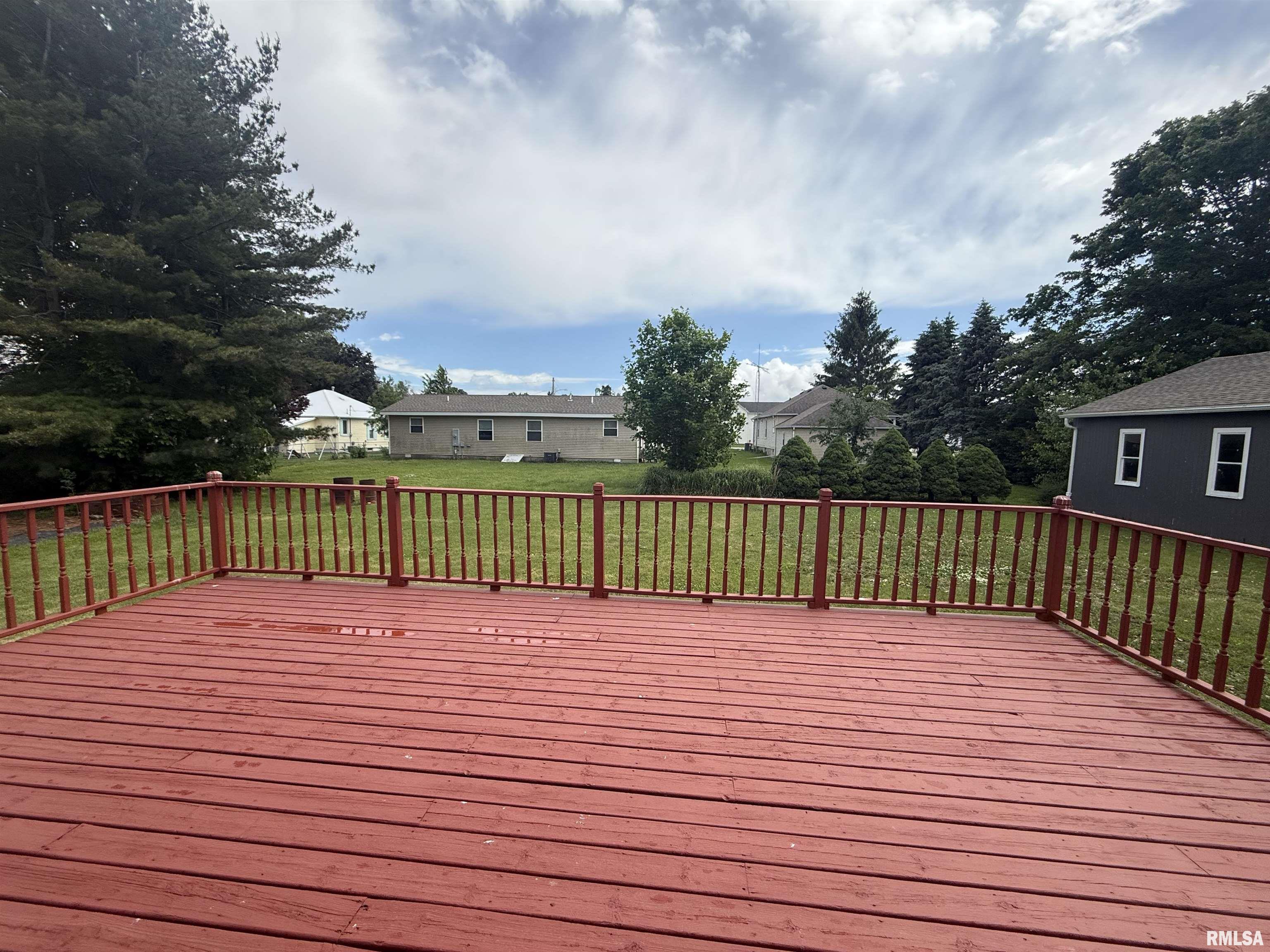 130 East Maple Street Roseville, IL 61473 - Photo 33 of 41