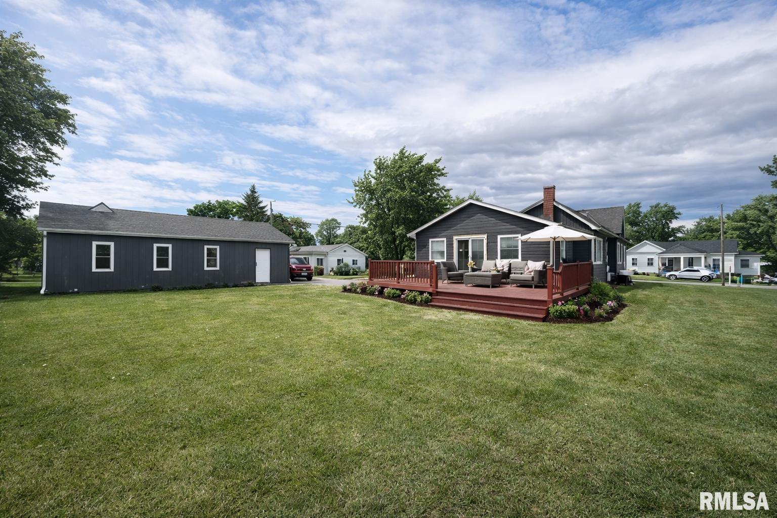 130 East Maple Street Roseville, IL 61473 - Photo 35 of 41