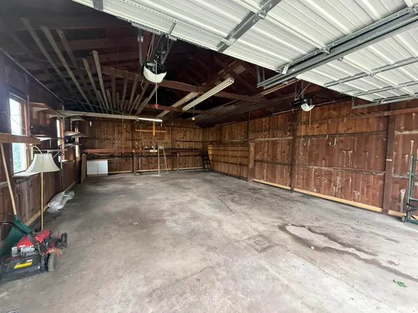 $154,990 | 130 East Maple Street, Roseville, IL 61473