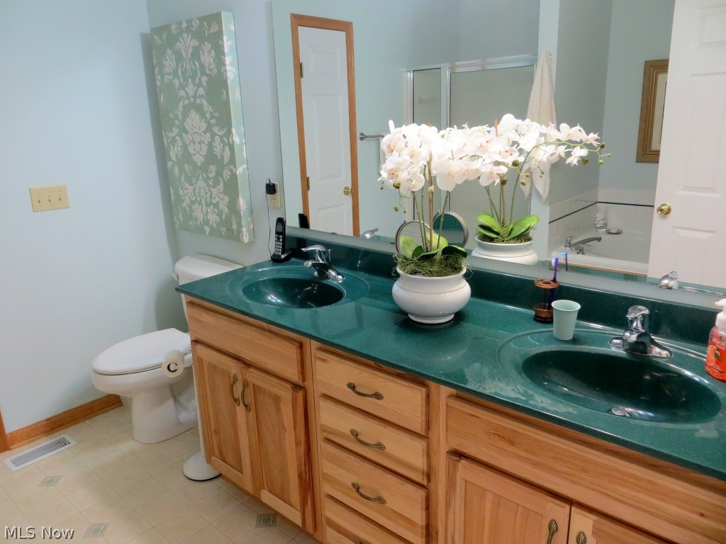 5081 Chillicothe Road Chagrin Falls, OH 44022 - Photo 16 of 25 Gallery Image 16