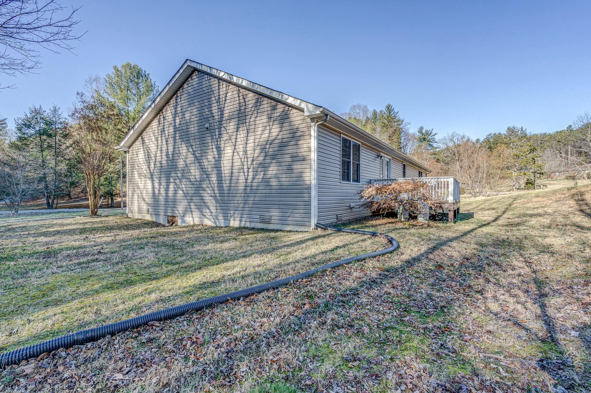 6597 Back Creek Road Boones Mill, VA 24065 - Photo 27 of 27 Side view