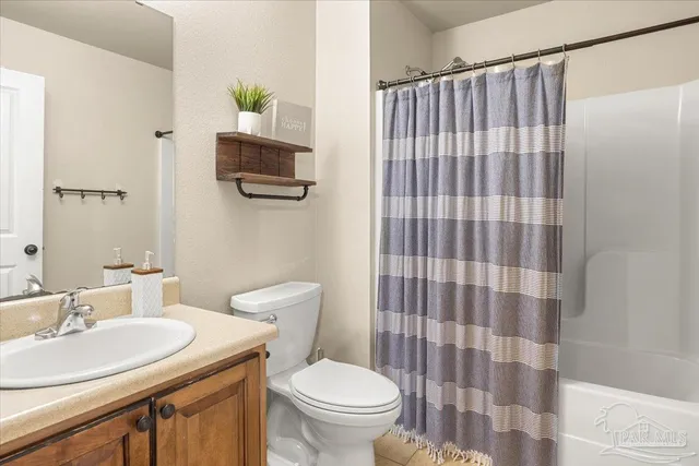 $449,999 | 6096 Winchester Circle, Milton, FL 32570