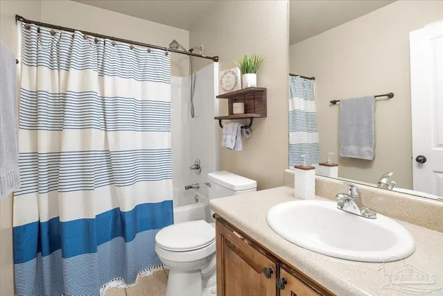 $449,999 | 6096 Winchester Circle, Milton, FL 32570