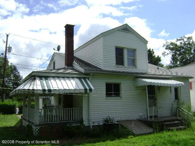 706 Edgebrook Drive Moosic, PA 18507 - Photo 1 of 14 Gallery Image 1