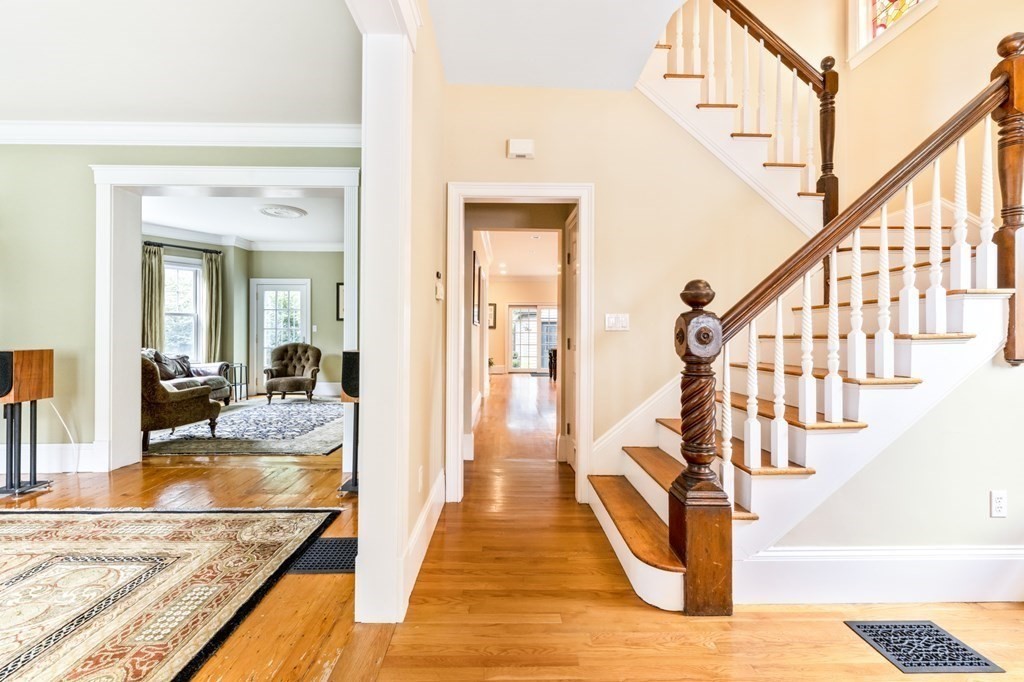 44 Marion Road Watertown, MA 02472 - Photo 5 of 42