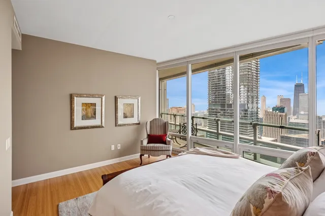 $1,295,000 | 340 East Randolph Street, Unit 5504, Chicago, IL 60601