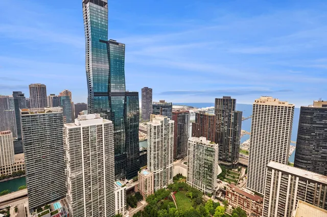 $1,295,000 | 340 East Randolph Street, Unit 5504, Chicago, IL 60601
