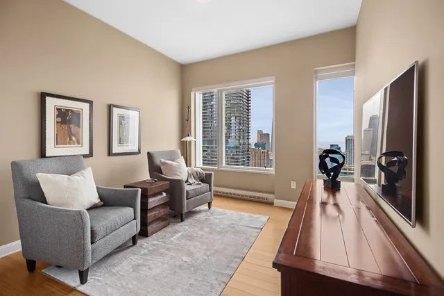 $1,295,000 | 340 East Randolph Street, Unit 5504, Chicago, IL 60601