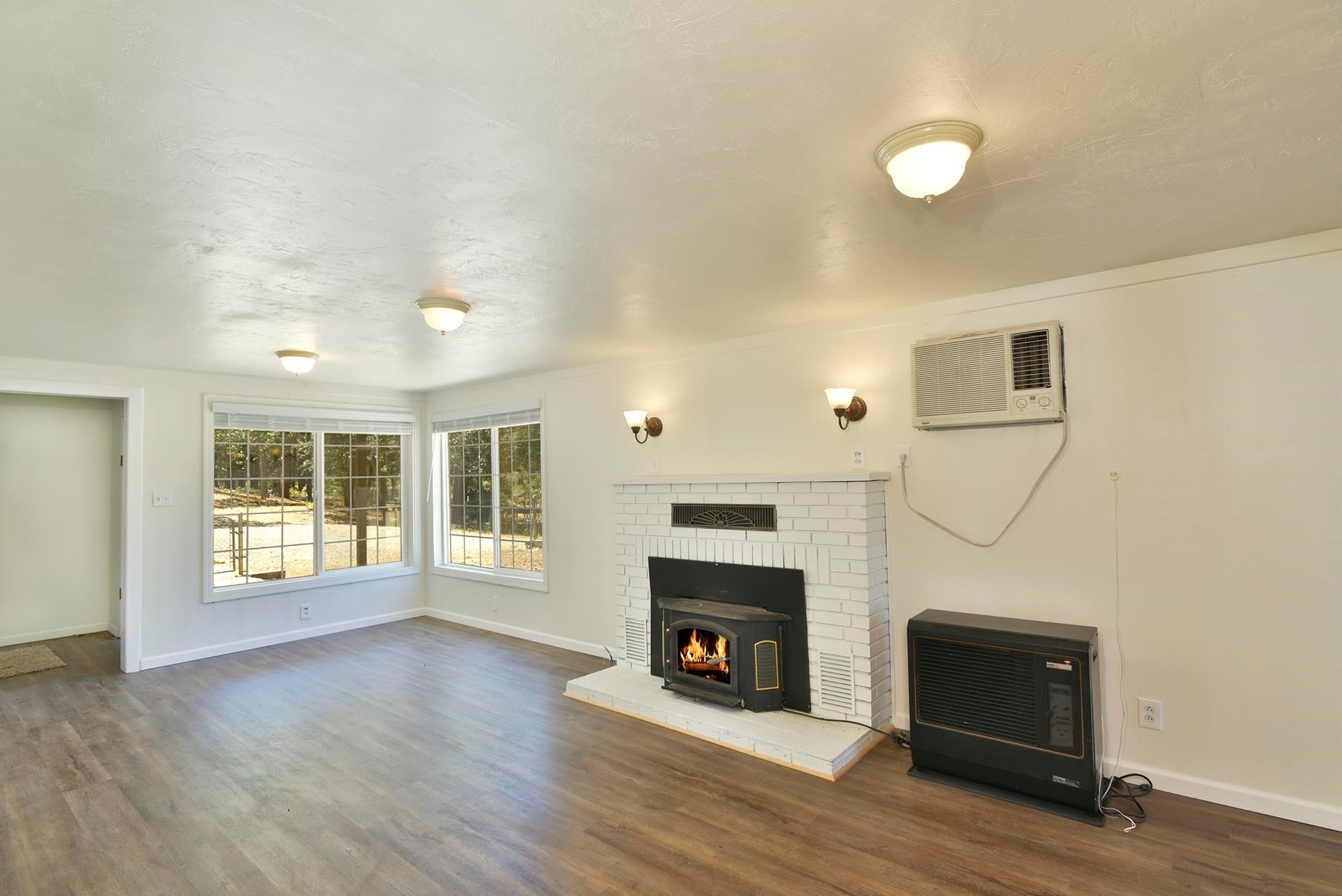 5524 Scott River Road Fort Jones, CA 96032 - Photo 5 of 50 Gallery Image 5