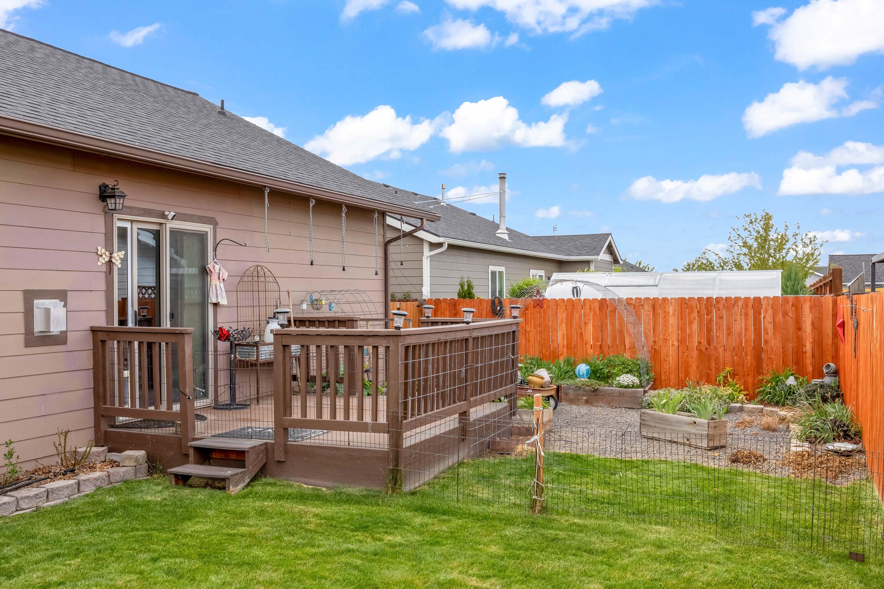 570 Mountain Ridge Drive Culver, OR 97734 - Photo 33 of 46