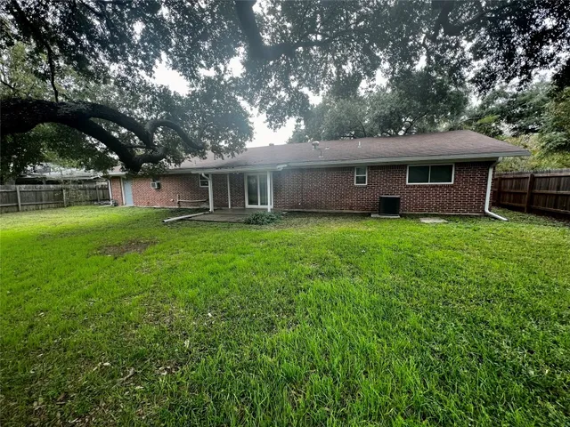 $1,850 | 795 Vogel Drive, Lockhart, TX 78644