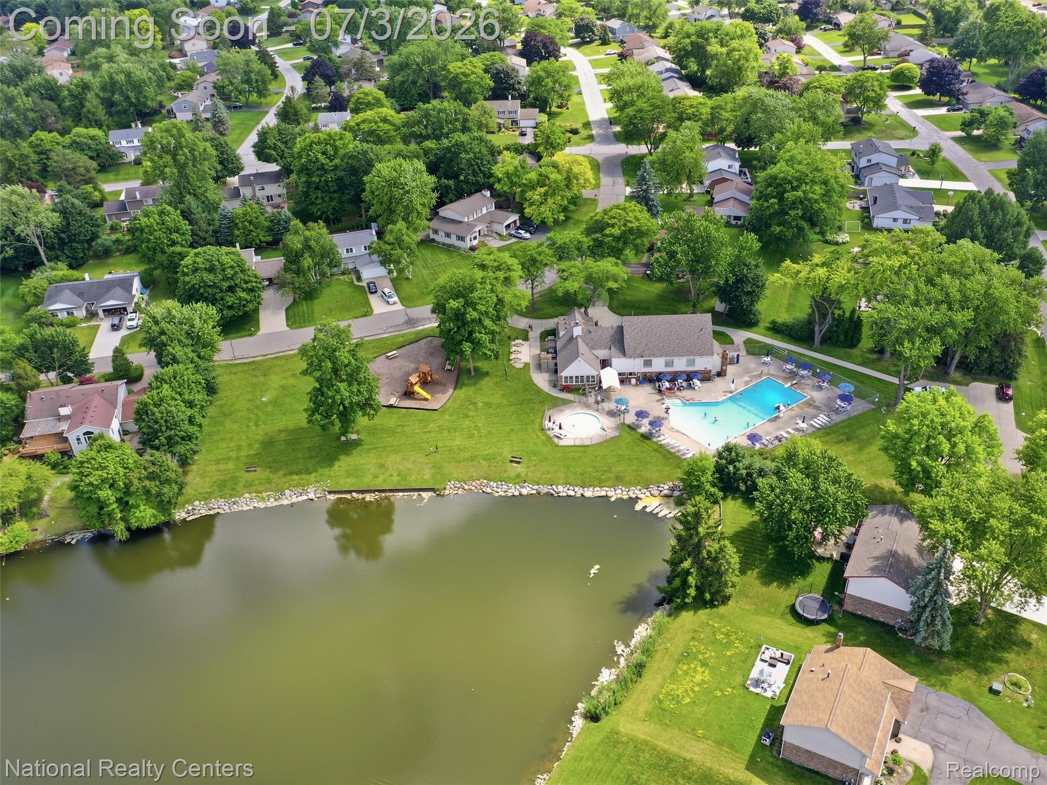 40368 Village Wood Road Novi, MI 48375 - Photo 44 of 49 17-DJI_0368.jpg