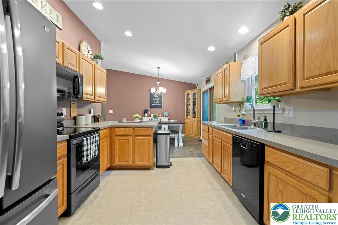 2954 Avery Road Slatington, PA 18080 - Photo 12 of 57 Gallery Image 12