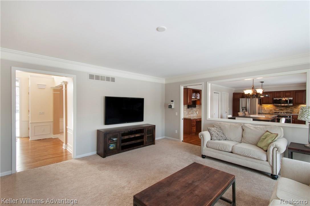47662 Pavillon Road Canton, MI 48188 - Photo 17 of 57 PavillonRd_47662_Living_05.jpg