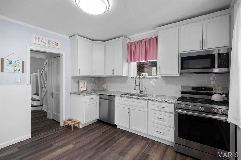 8303 Jackson Street St. Louis, MO 63114 - Photo 11 of 39