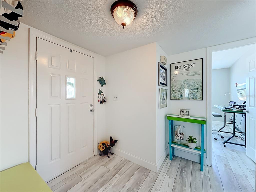 4046 Floramar Terrace New Port Richey, FL 34652 - Photo 3 of 27
