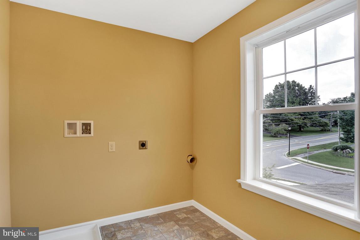 2 Sensenich Drive, Unit 7 Lititz, PA 17543 - Photo 17 of 21 Gallery Image 17