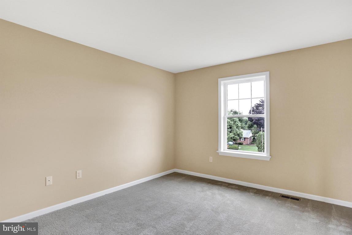2 Sensenich Drive, Unit 7 Lititz, PA 17543 - Photo 19 of 21 Gallery Image 19