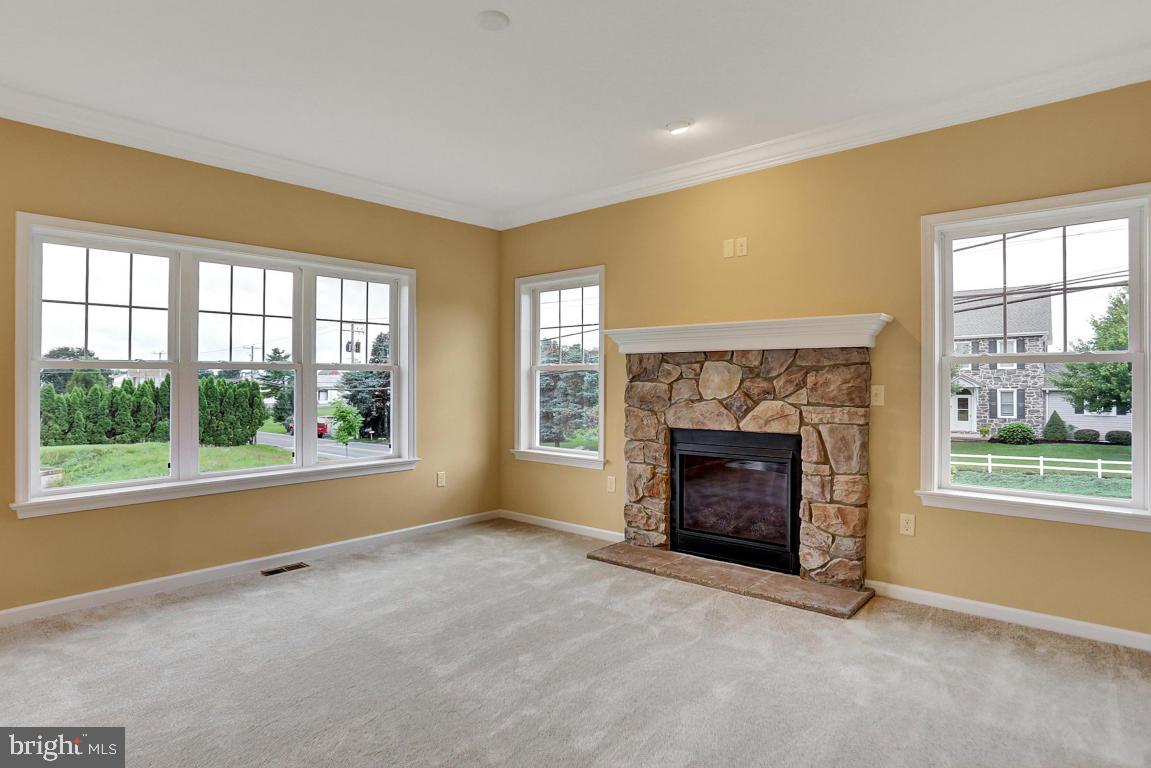 2 Sensenich Drive, Unit 7 Lititz, PA 17543 - Photo 8 of 21 Gallery Image 8