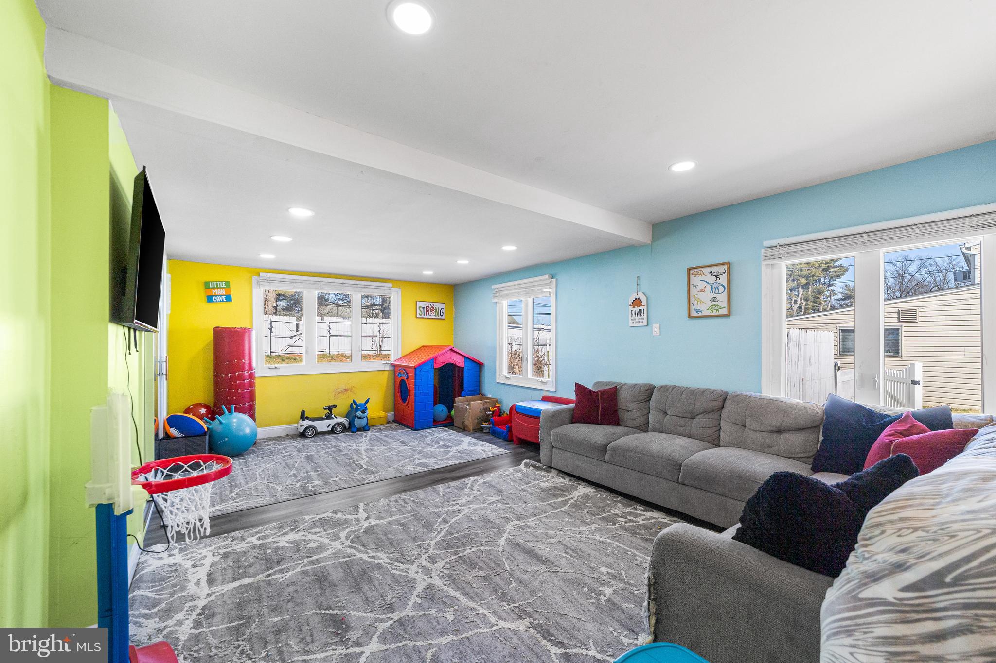 59 Four Leaf Road Levittown, PA 19056 - Photo 13 of 27 Gallery Image 13