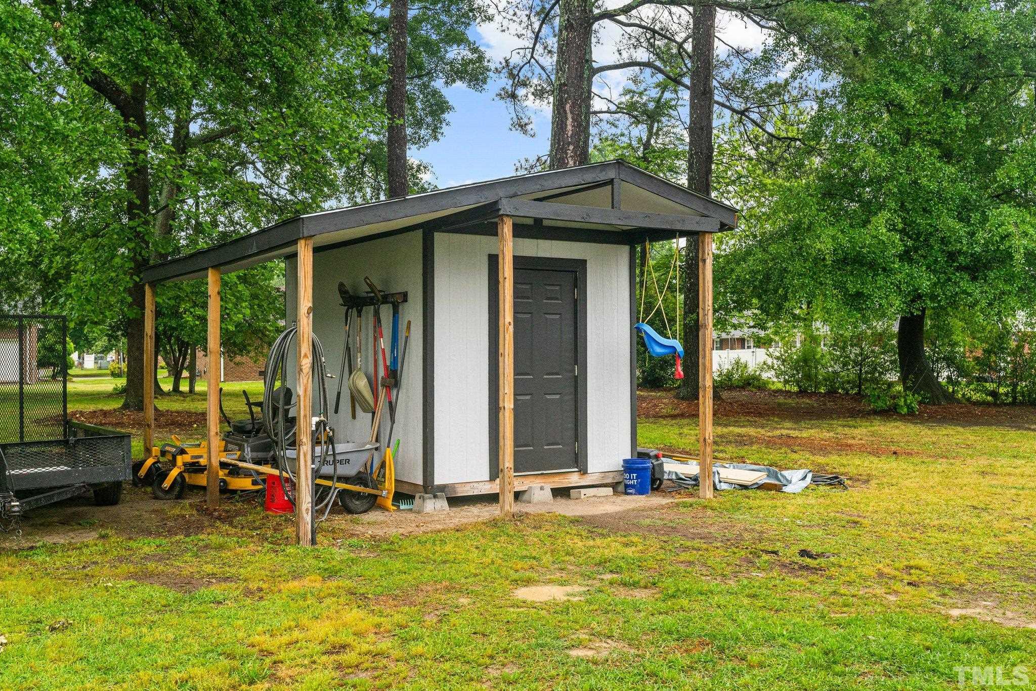 902 Raleigh Road Clinton, NC 28328 - Photo 38 of 39 Gallery Image 38
