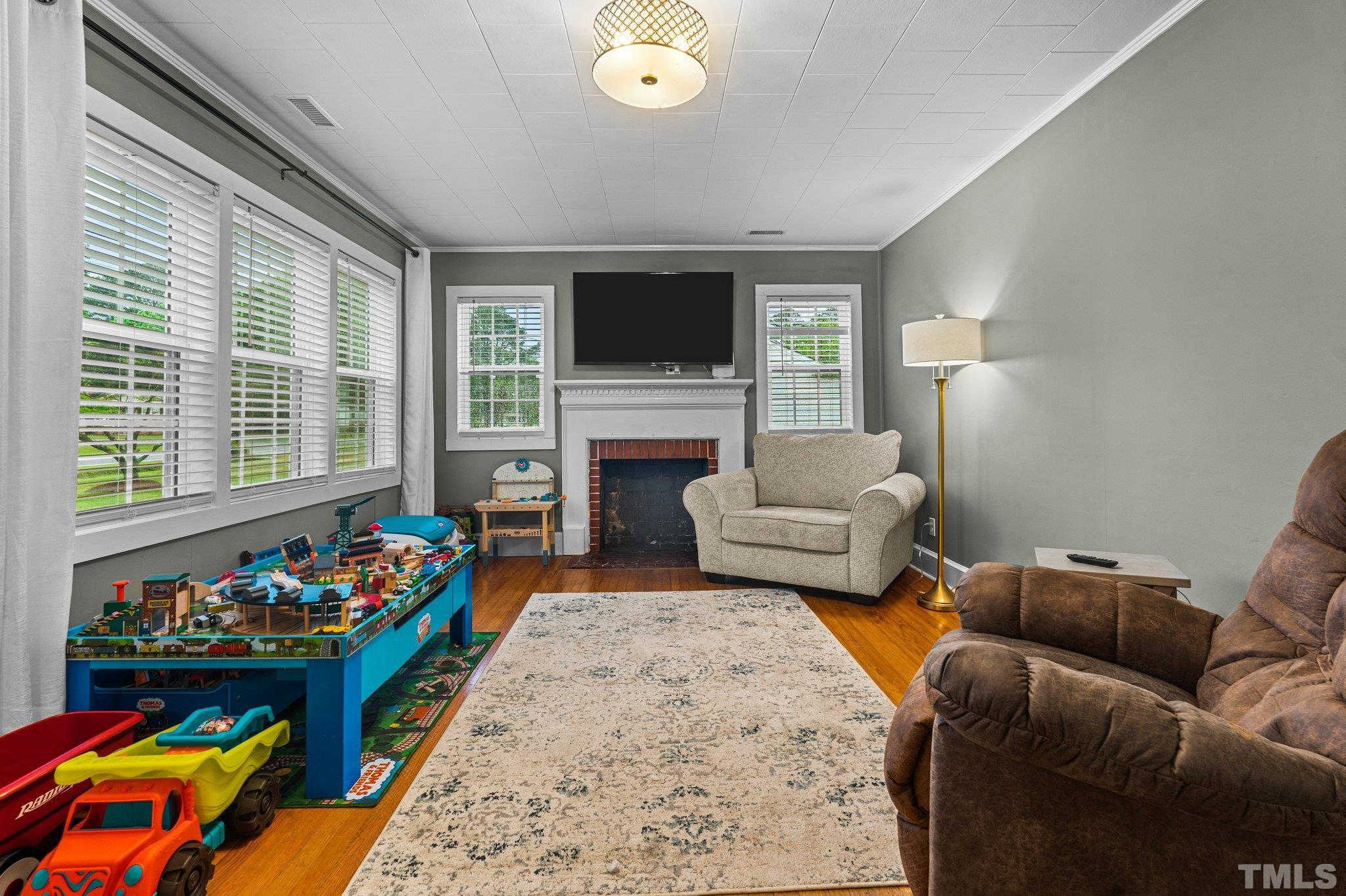 902 Raleigh Road Clinton, NC 28328 - Photo 5 of 39 Gallery Image 5
