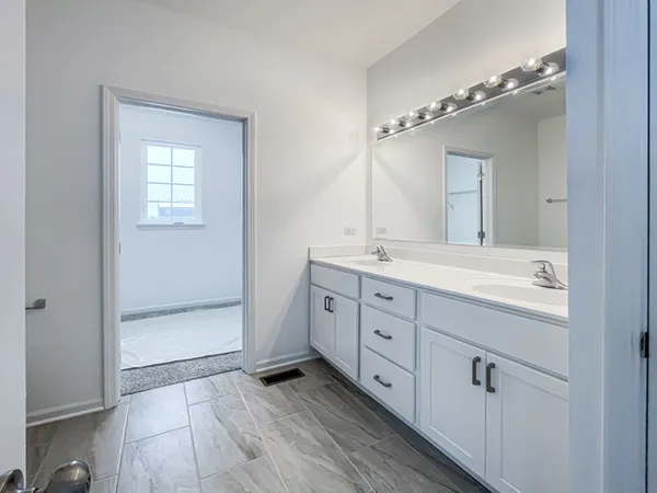$408,900 | 1564 Glenbrooke Lane, Unit 2, New Lenox, IL 60451
