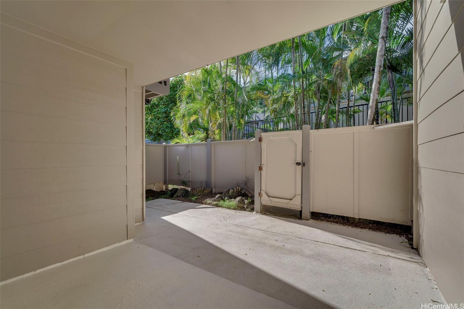 45-995 Wailele Road, Unit 20 Kaneohe, HI 96744 - Photo 2 of 25