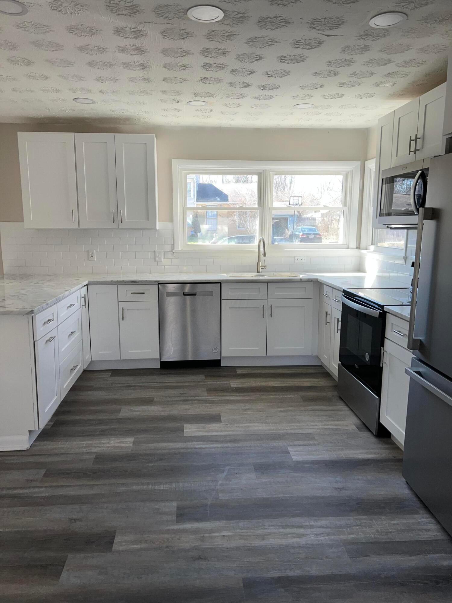 870 Afton Road Columbus, OH 43221 - Photo 20 of 32 728650F6-AFC2-43C3-8CED-F108A6945DE2